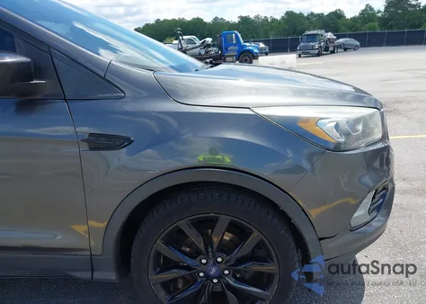 2017 Ford Escape Se из США, поврежденный, VIN 1FMCU0GD5HUB00721